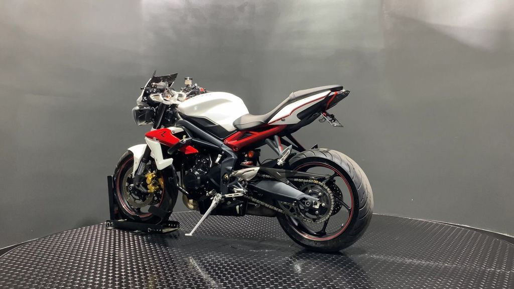 Street Triple R ABS