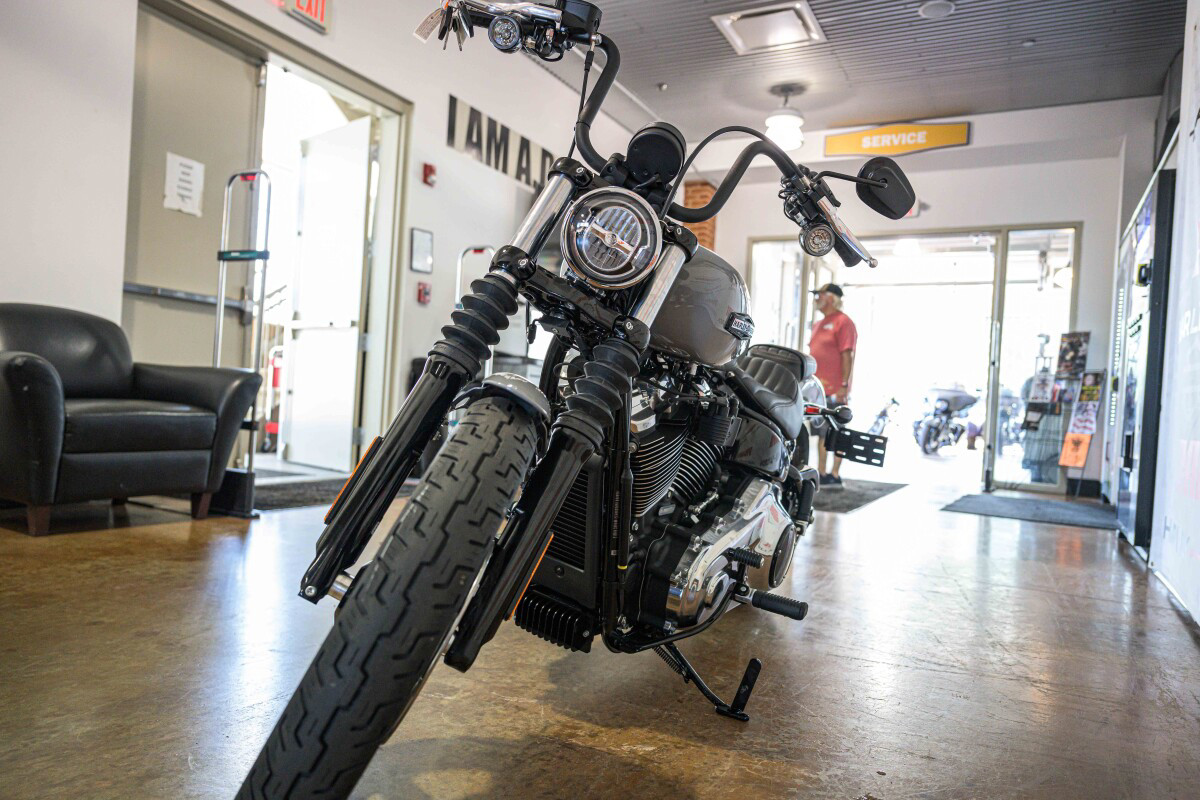 Street Bob®