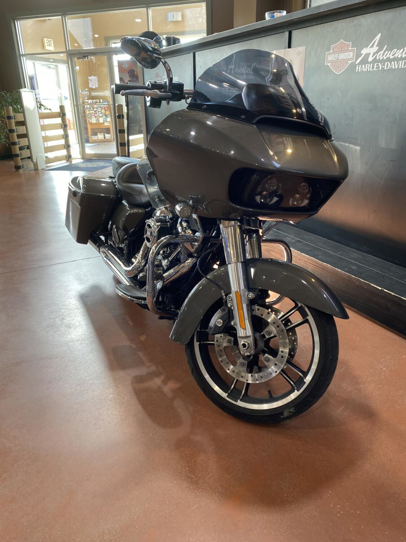 Road Glide®