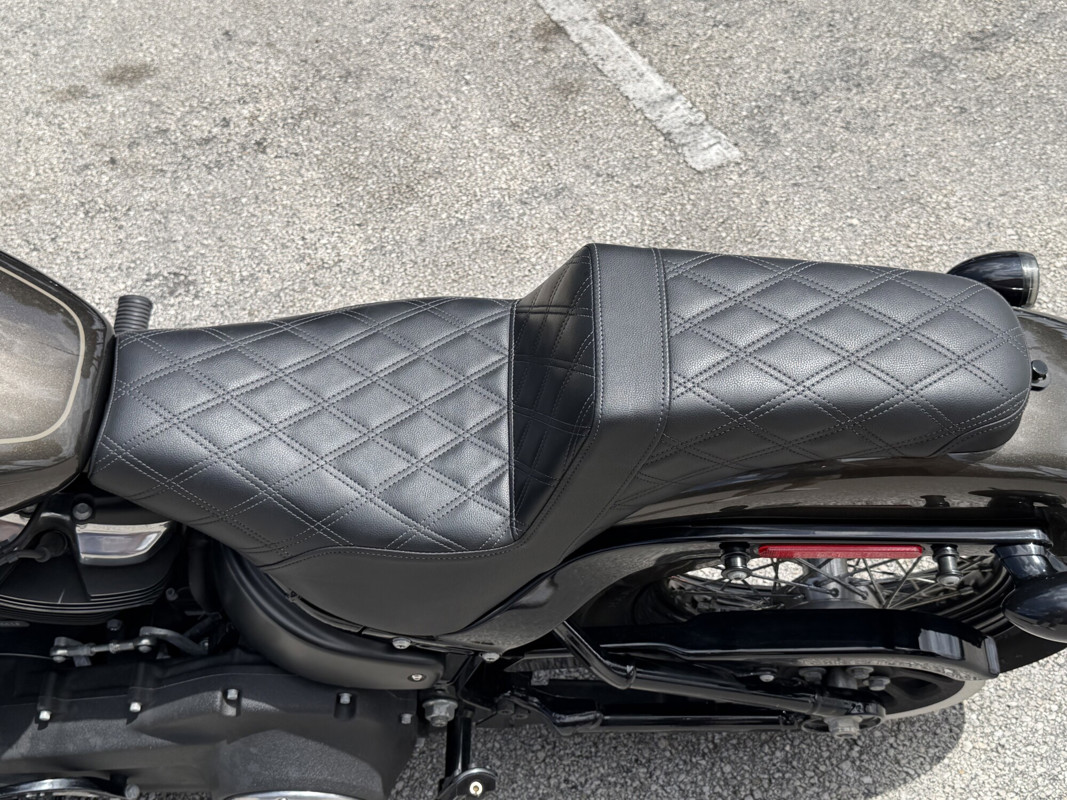 Street Bob®