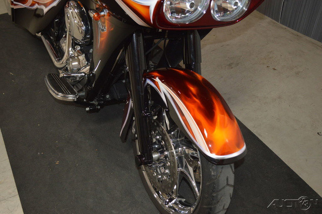 Road Glide® Custom