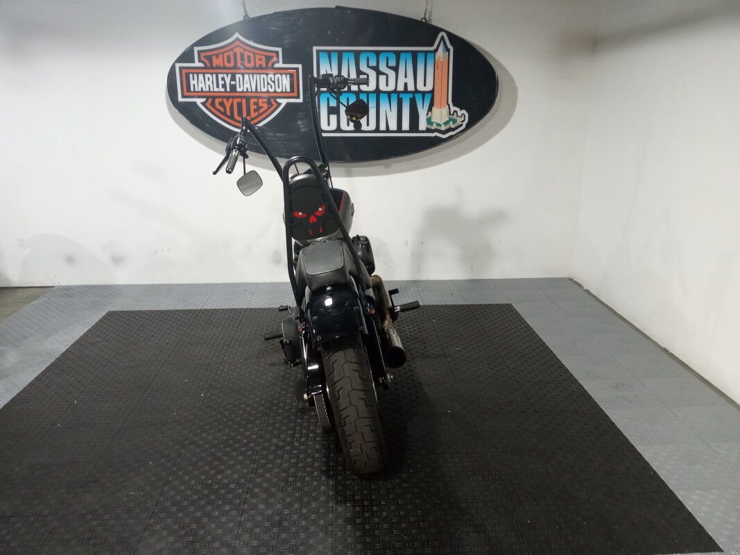 Softail® Street Bob®