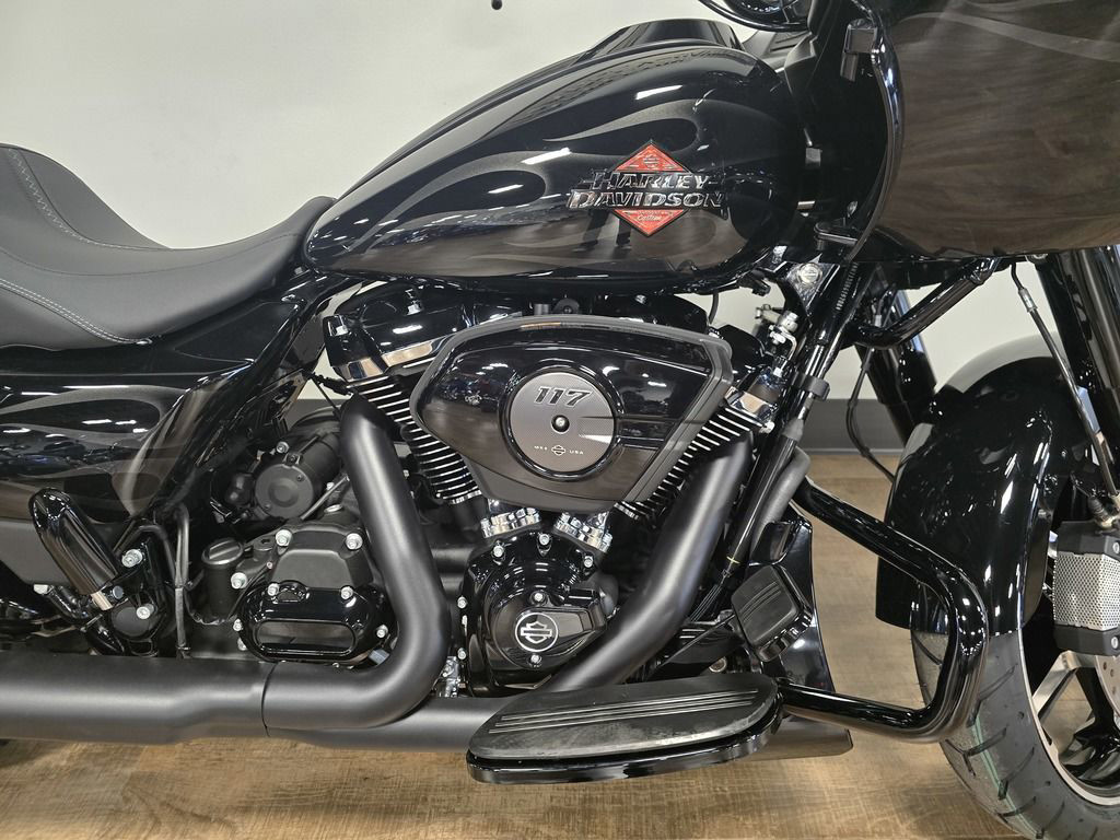 Road Glide®