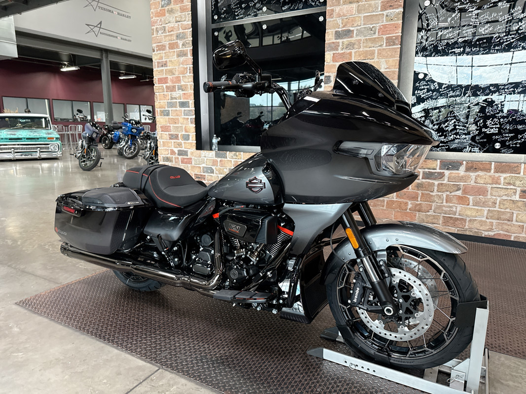 CVO® Road Glide®