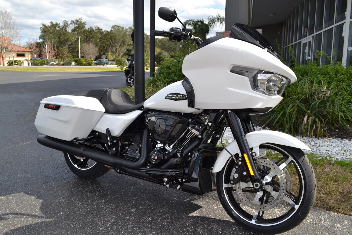 Road Glide®