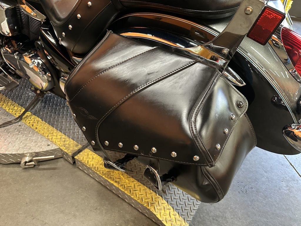Vulcan 900 Classic LT