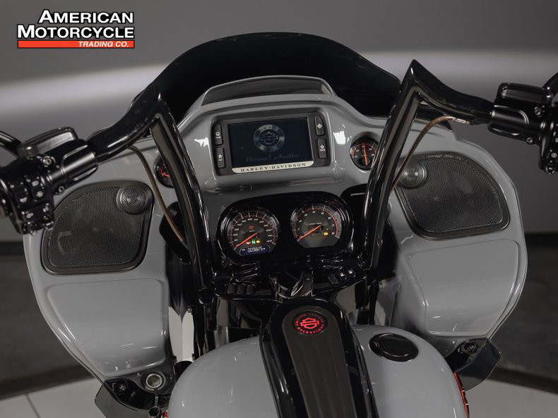 CVO® Road Glide®