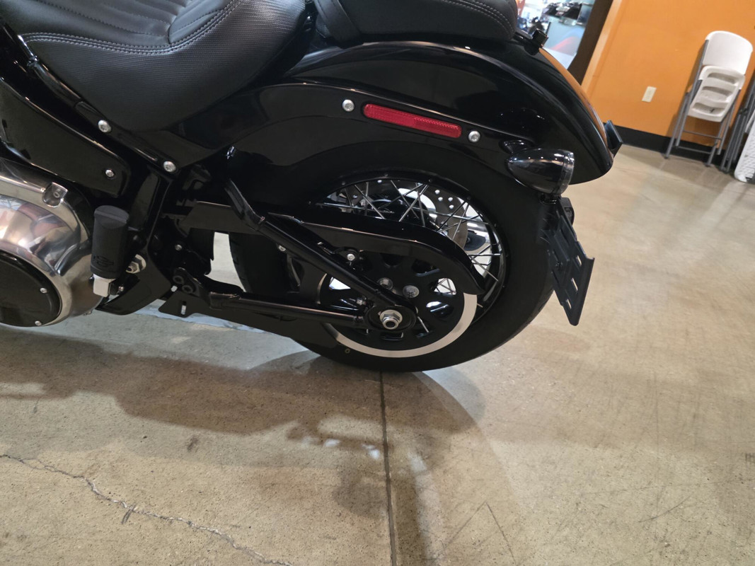 Street Bob®