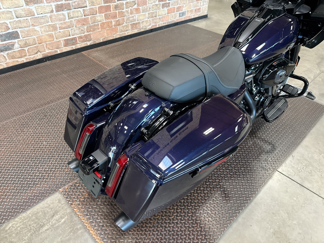 Road Glide®