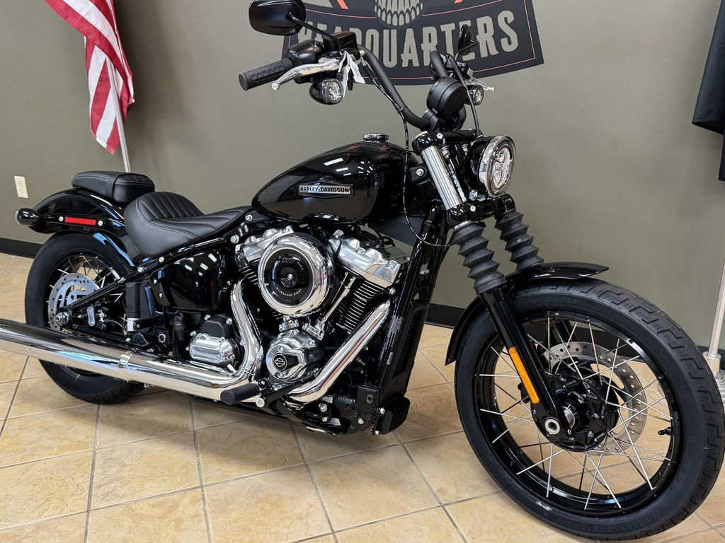 Street Bob®