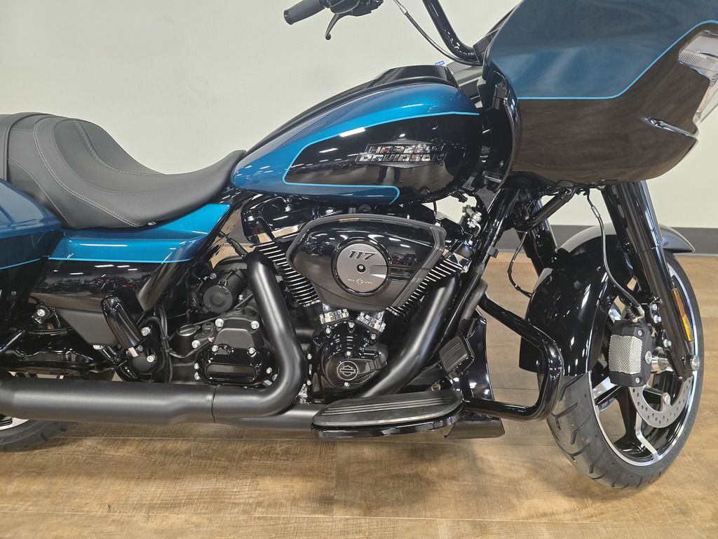 Road Glide®