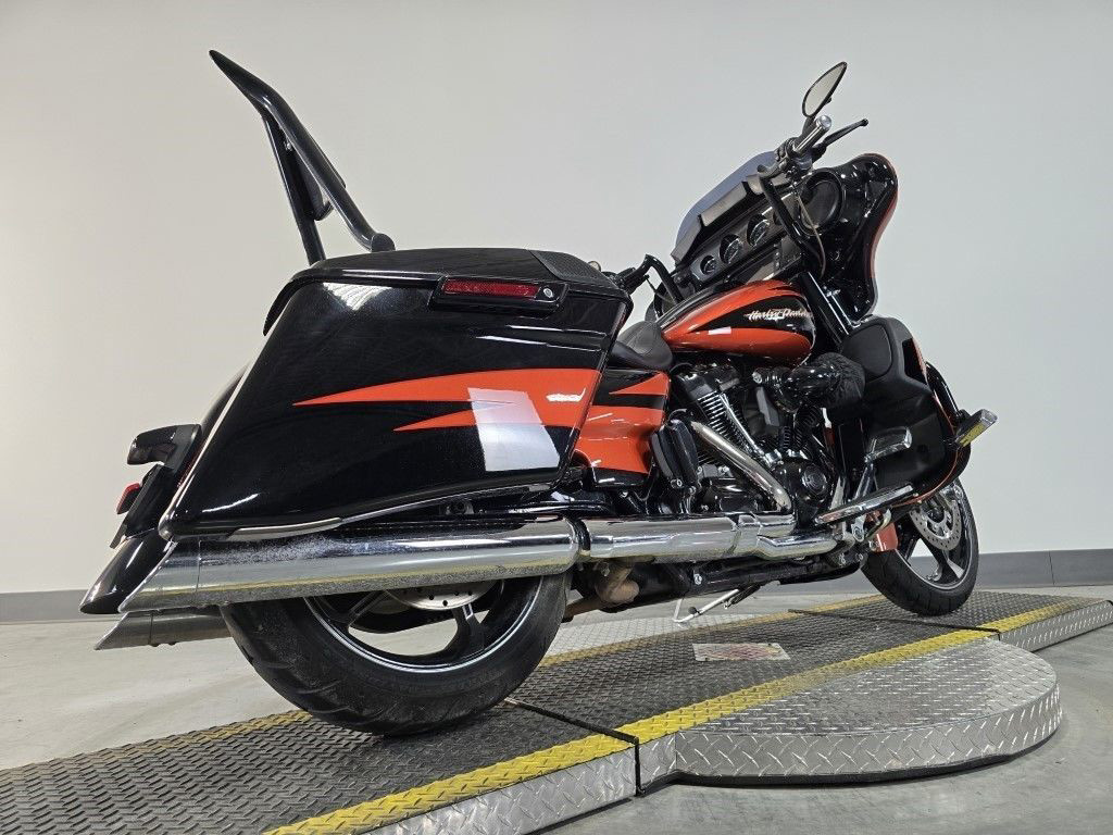 CVO® Street Glide®