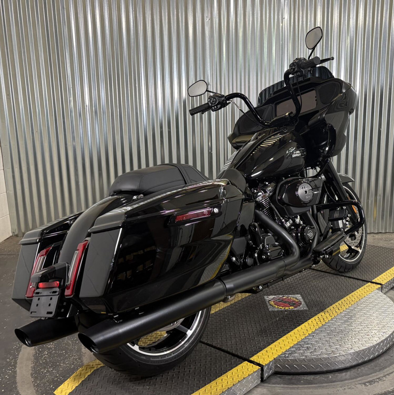 Road Glide®