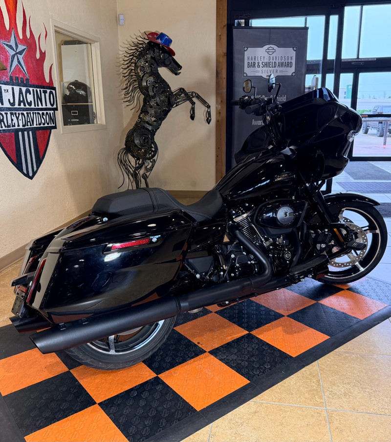 Road Glide®