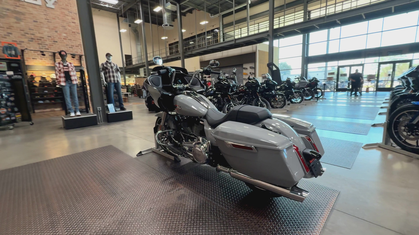 Road Glide®