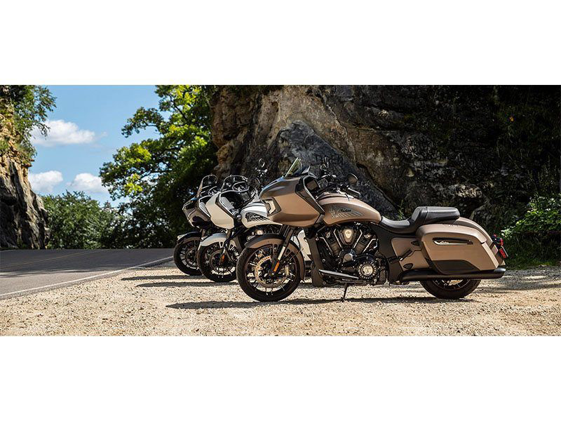 Challenger Dark Horse