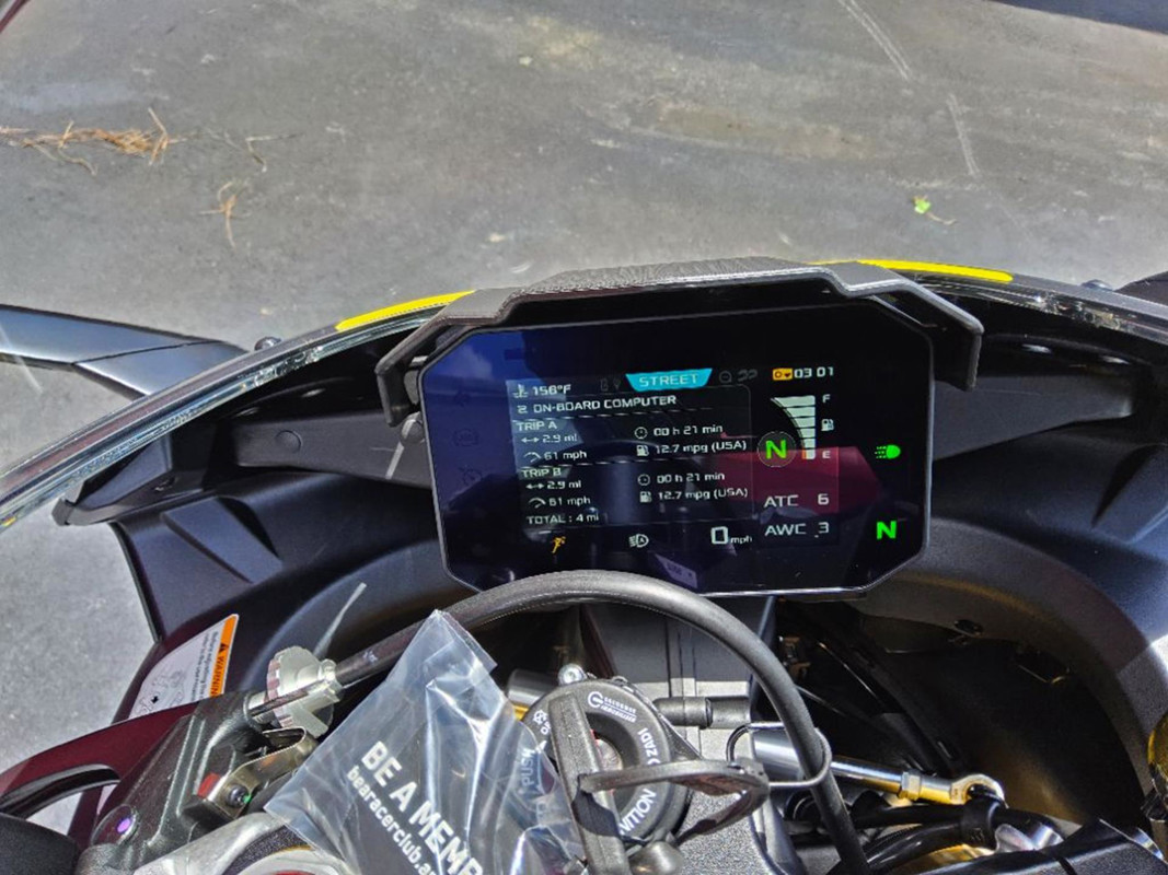 RSV4 1100