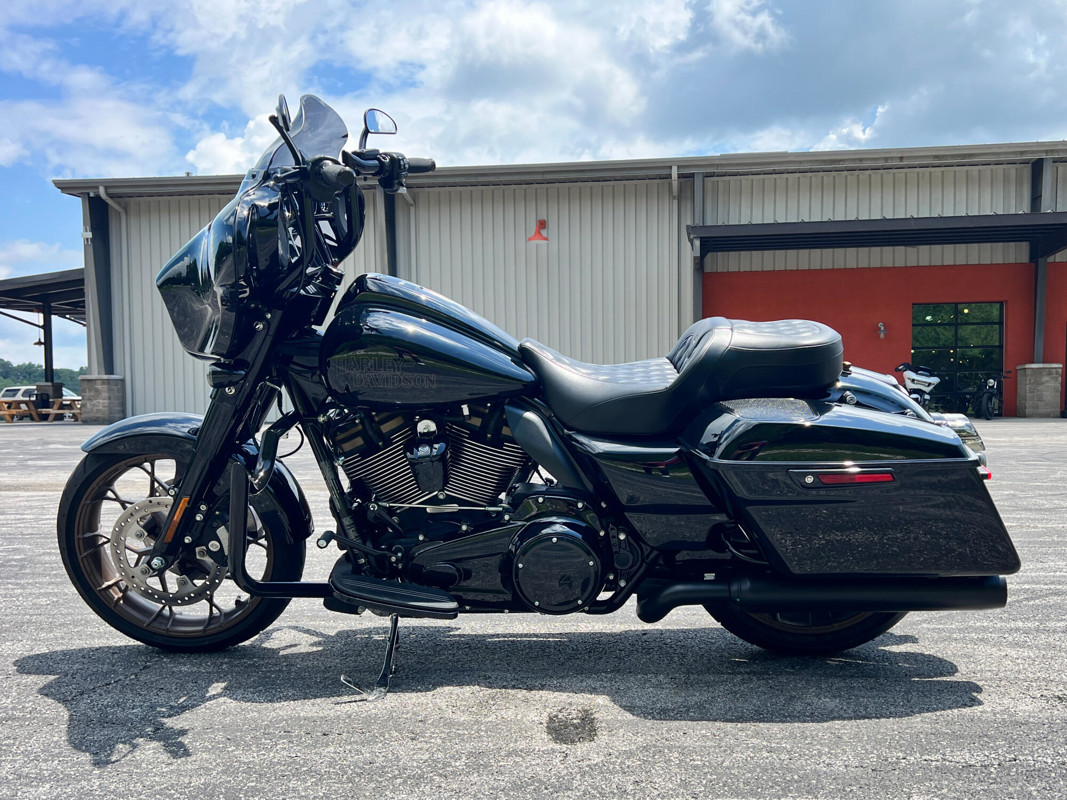 Street Glide® ST