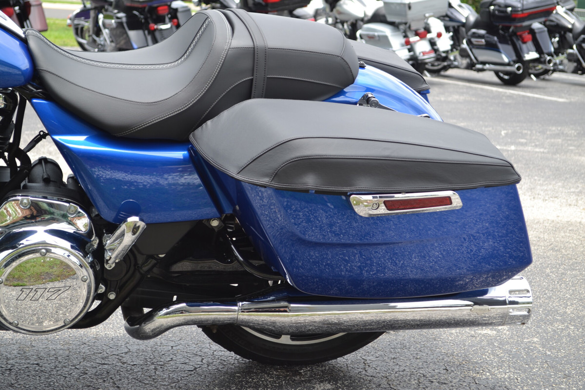 Street Glide®