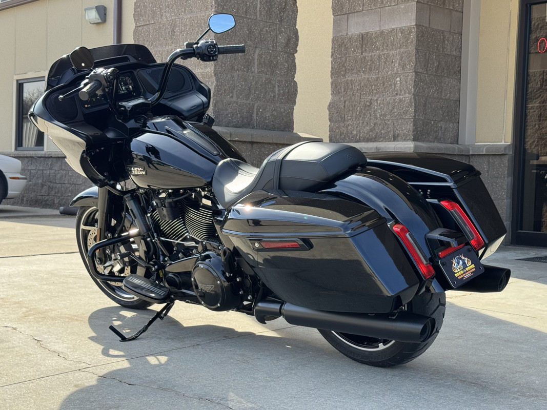 Road Glide®
