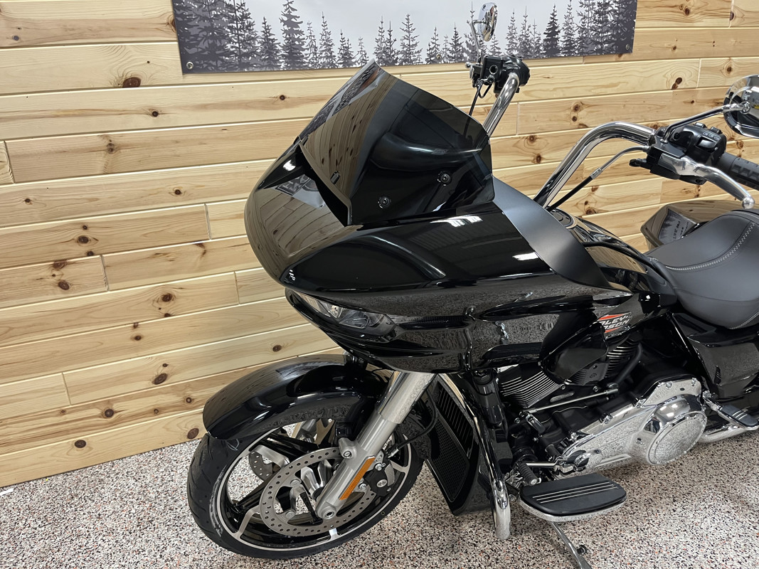 Road Glide®