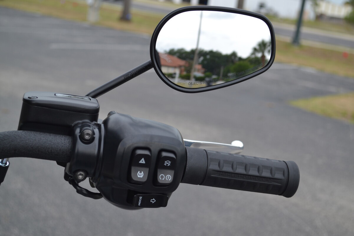 Street Bob®