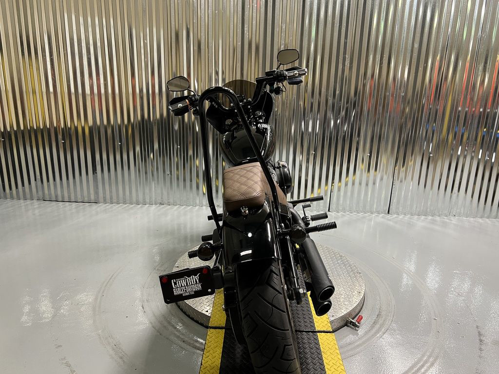 Softail® Street Bob®