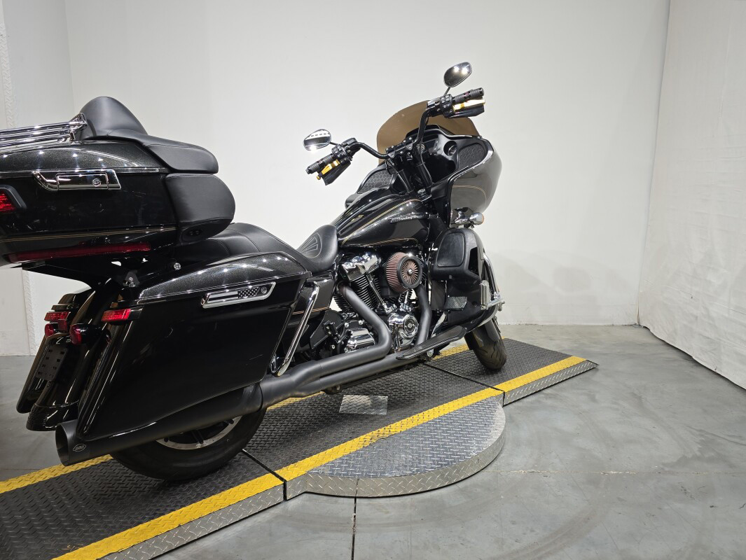 Road Glide® Ultra
