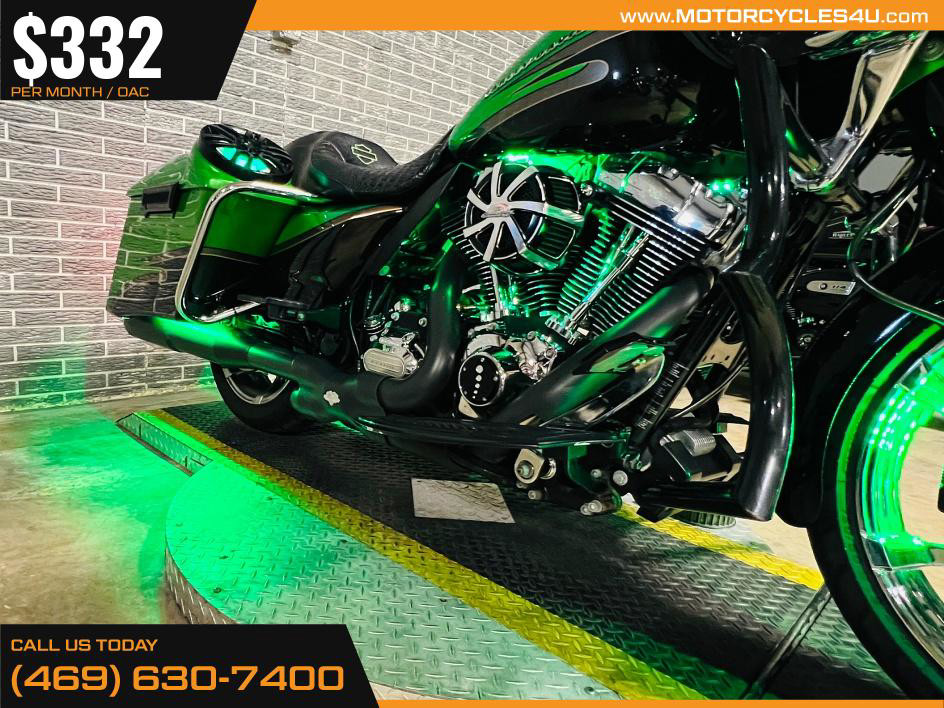 Road Glide®