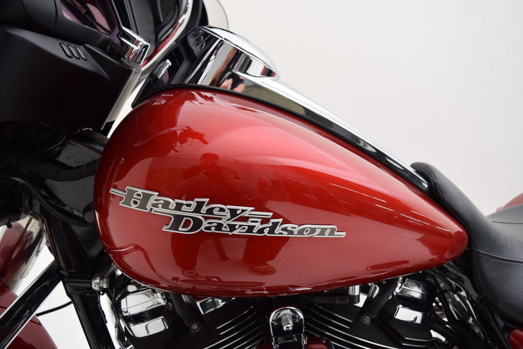 Street Glide®