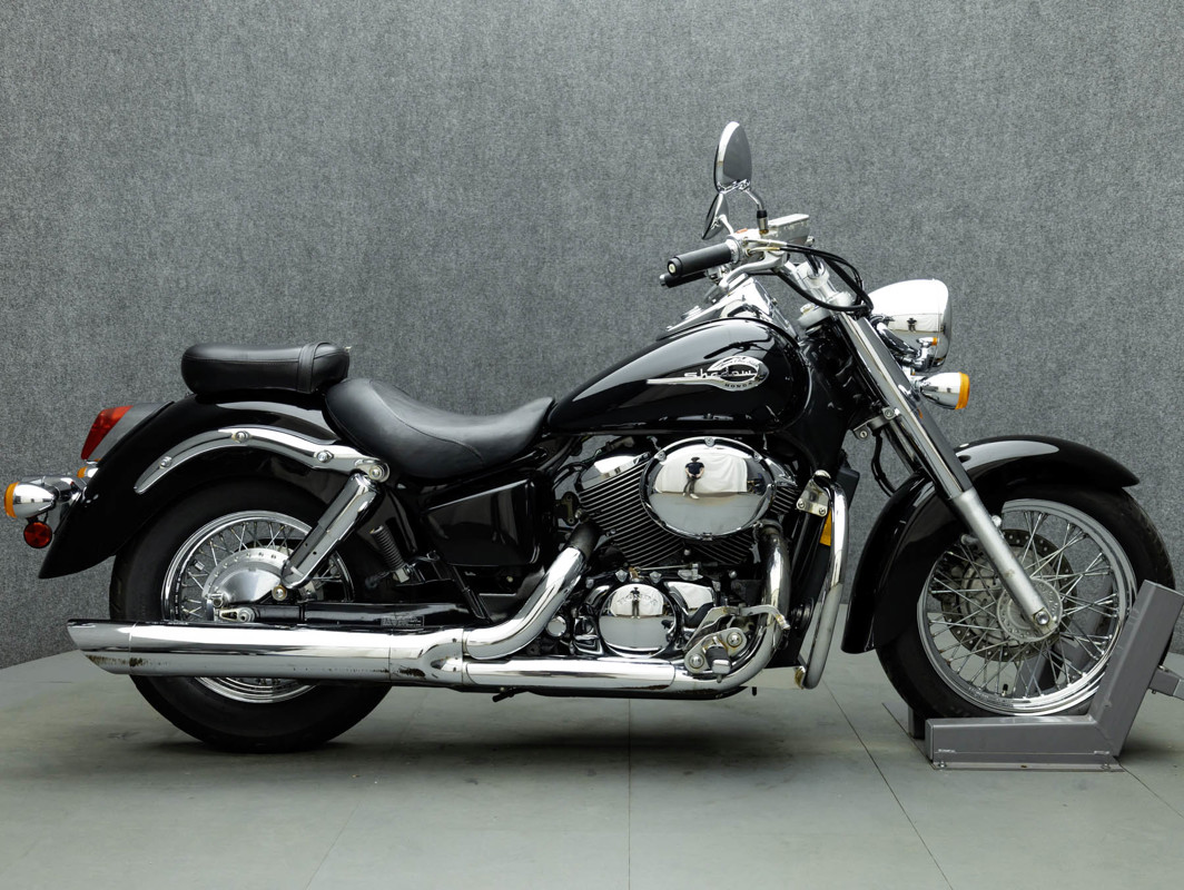 Shadow 750 ACE Deluxe