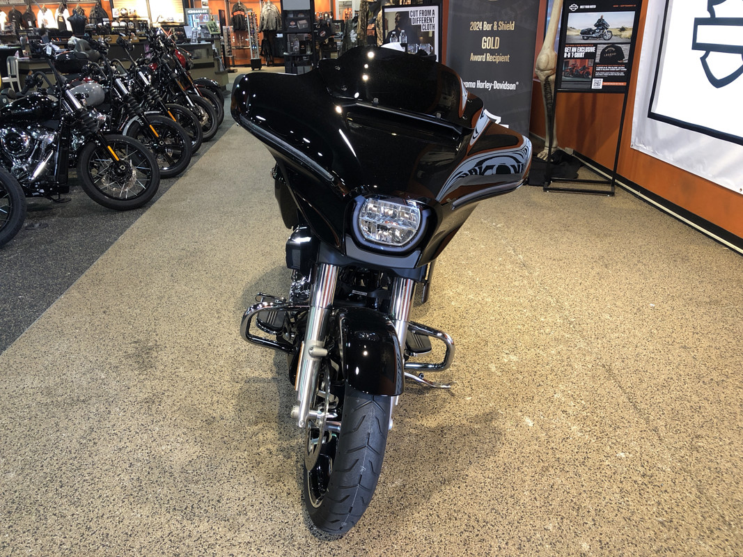 Street Glide®