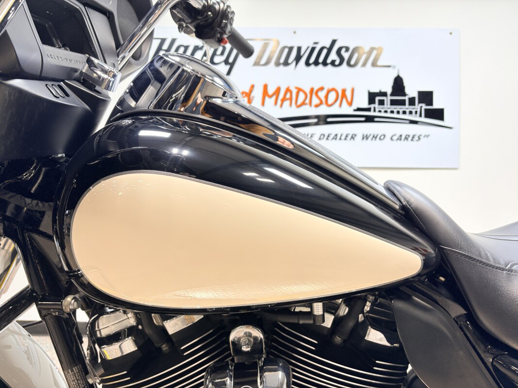 Electra Glide® Police