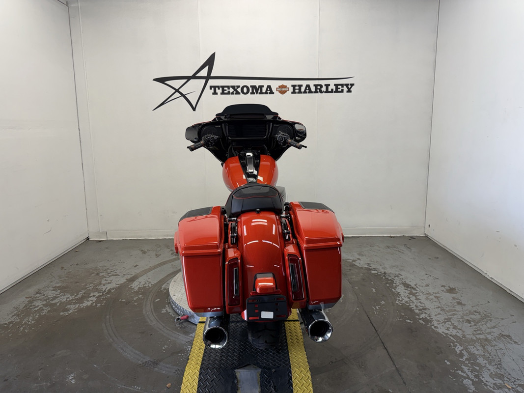 CVO® Street Glide®