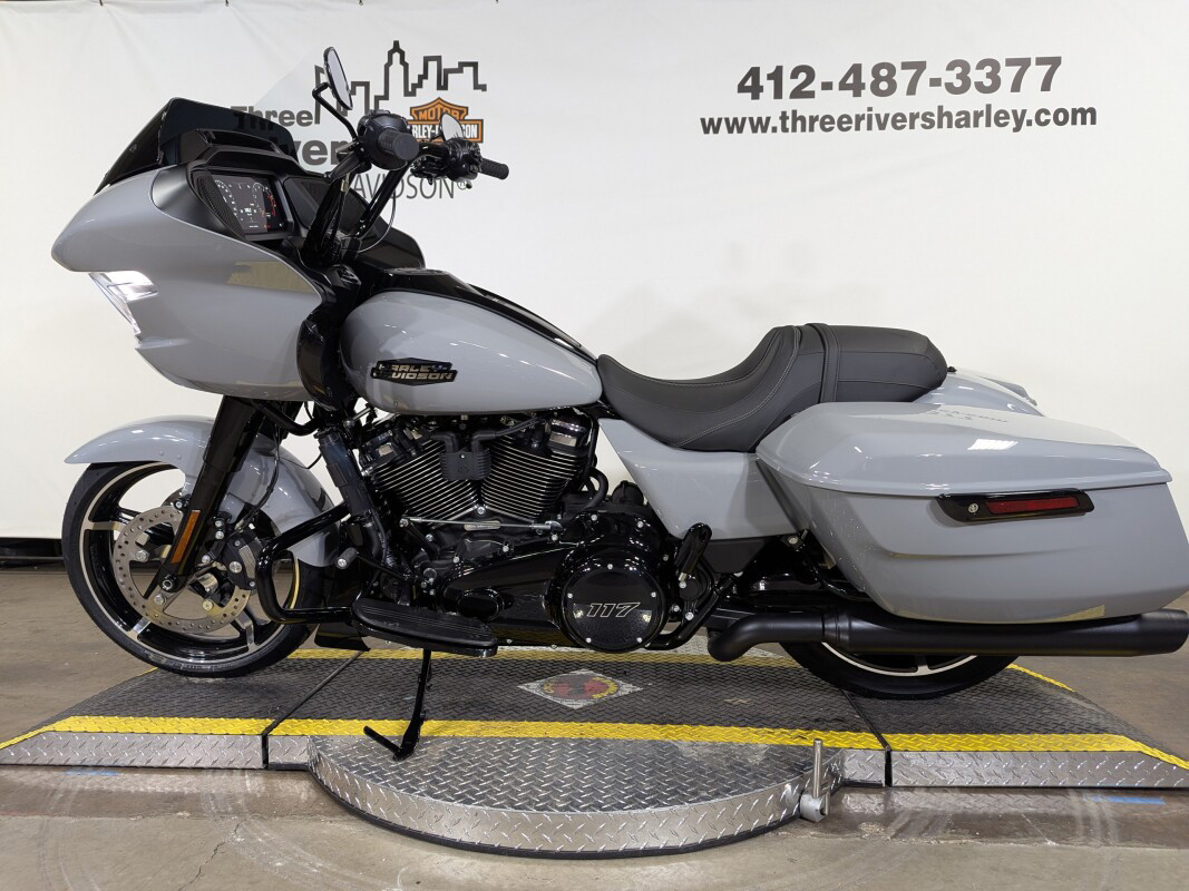 Road Glide®