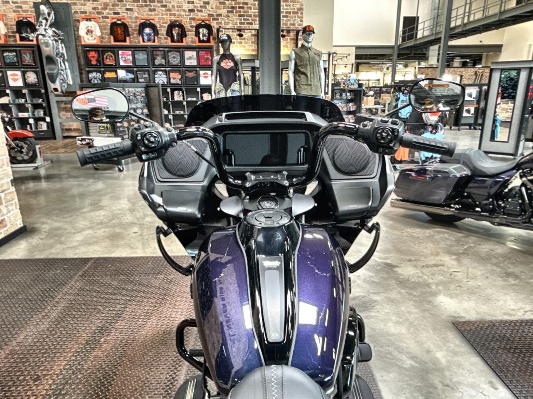Road Glide®