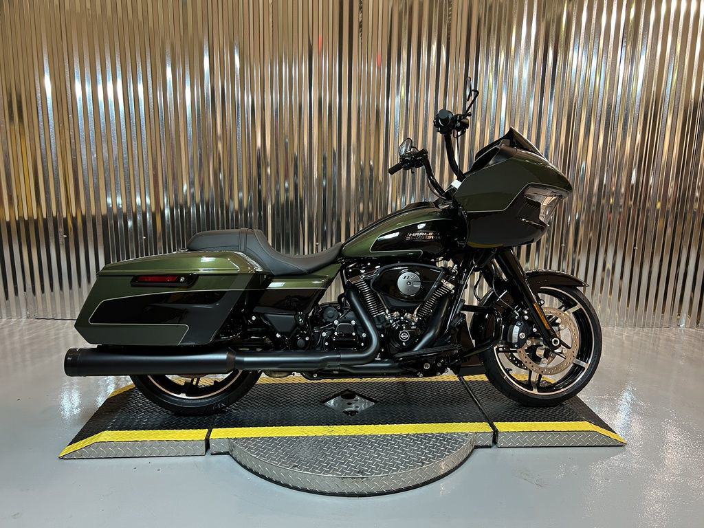 Road Glide®