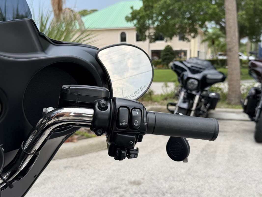Street Glide®