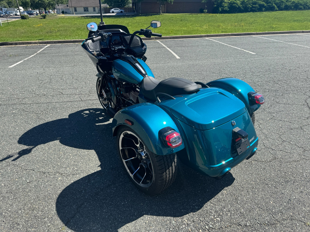 Road Glide® 3