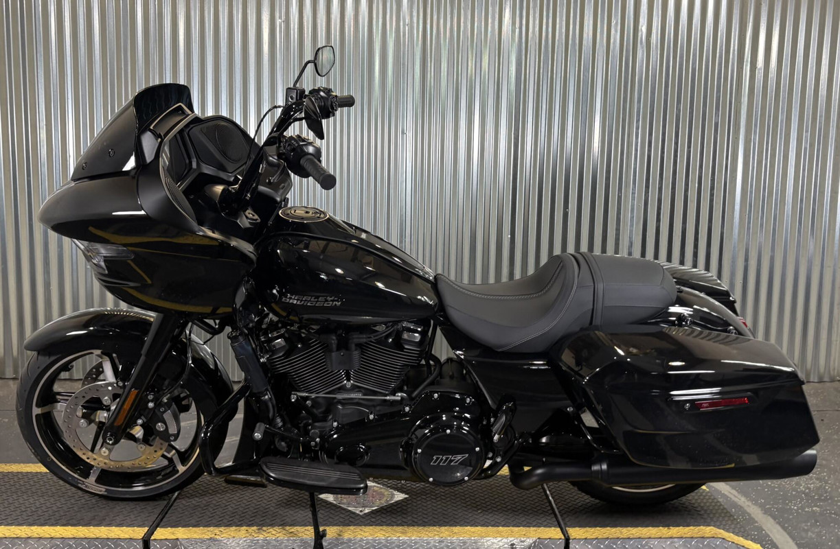 Road Glide®