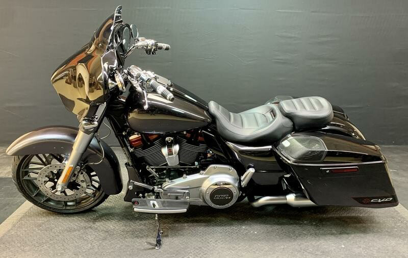CVO® Street Glide®
