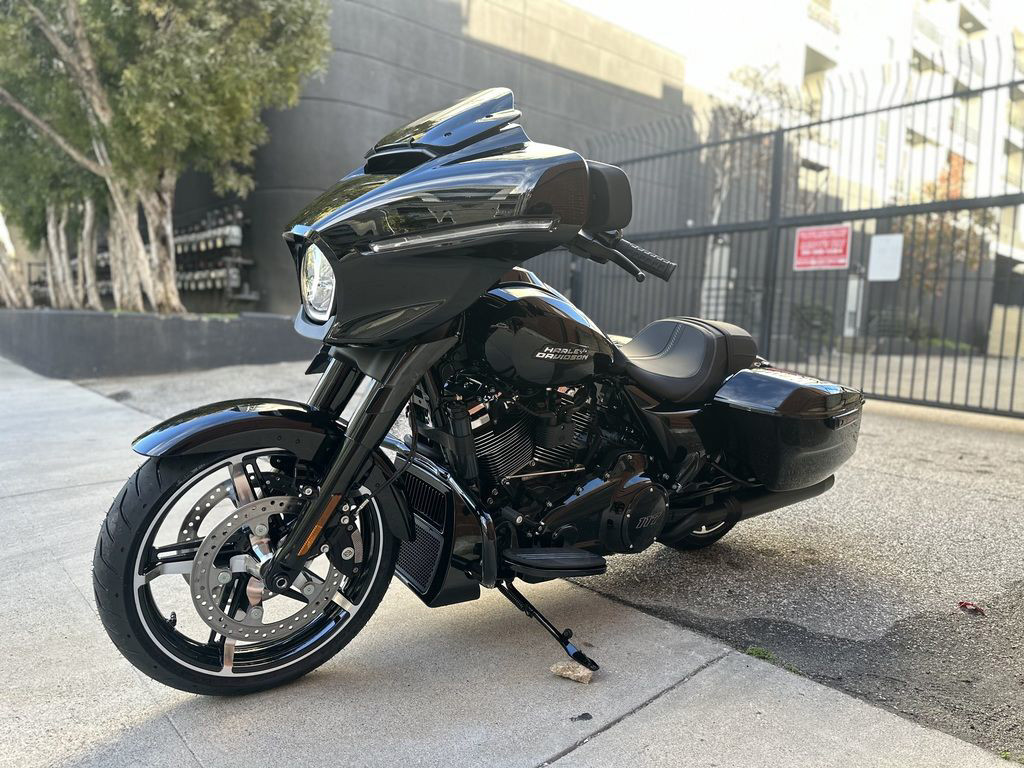 Street Glide®