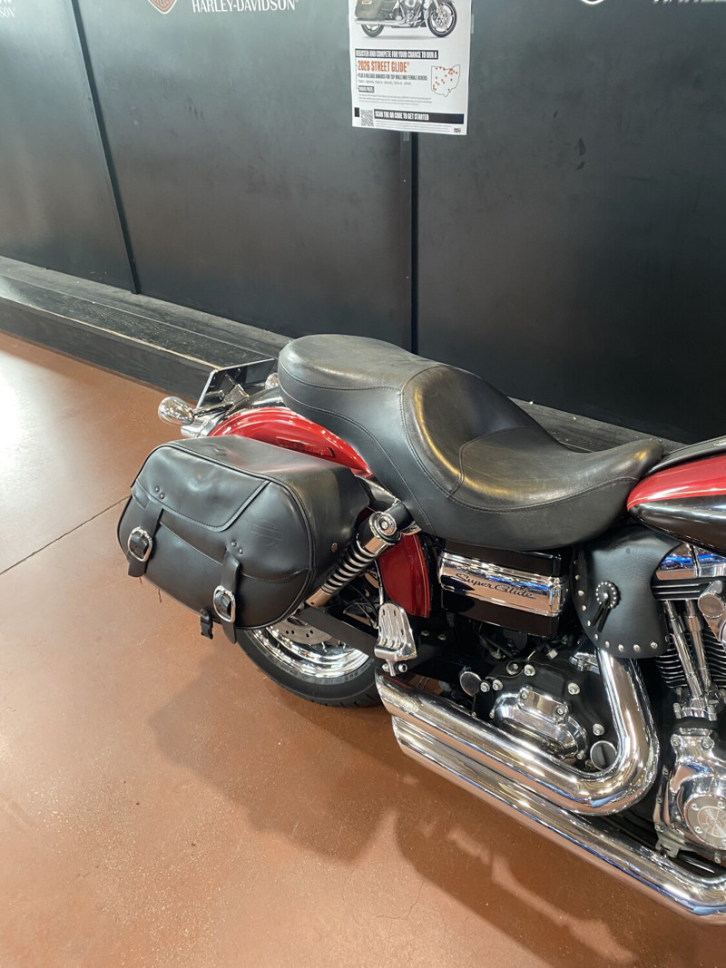 Dyna® Super Glide Custom