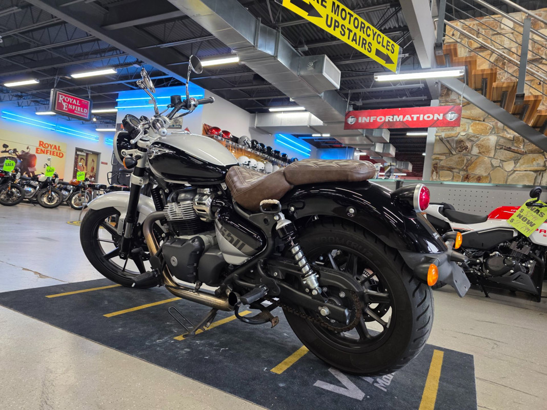 Super Meteor 650