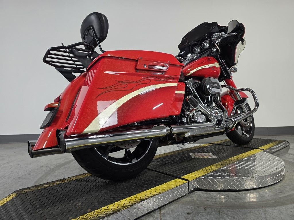 CVO™ Street Glide® 