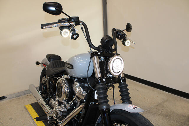 Street Bob®