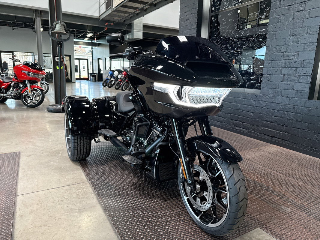 Road Glide® 3