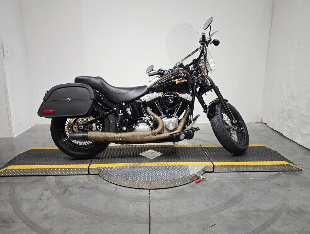 Softail® Cross Bones®