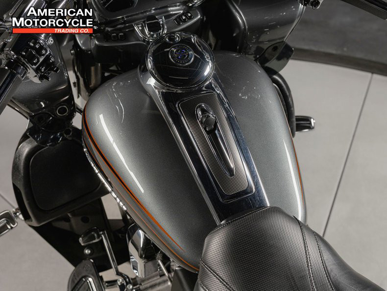 CVO® Road Glide® Ultra