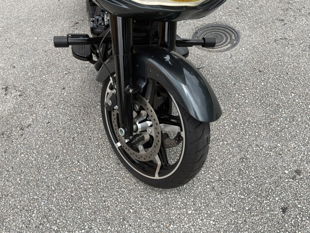 Road Glide®